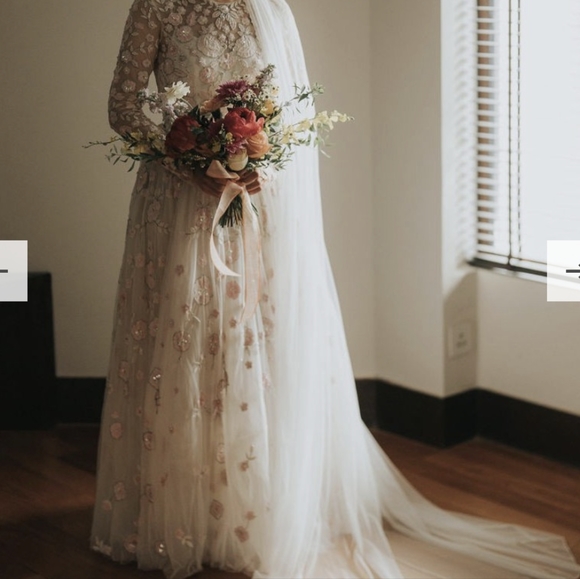 BHLDN Needle & Thread Dress fits size US 0 $1,206 - Picture 8 of 11